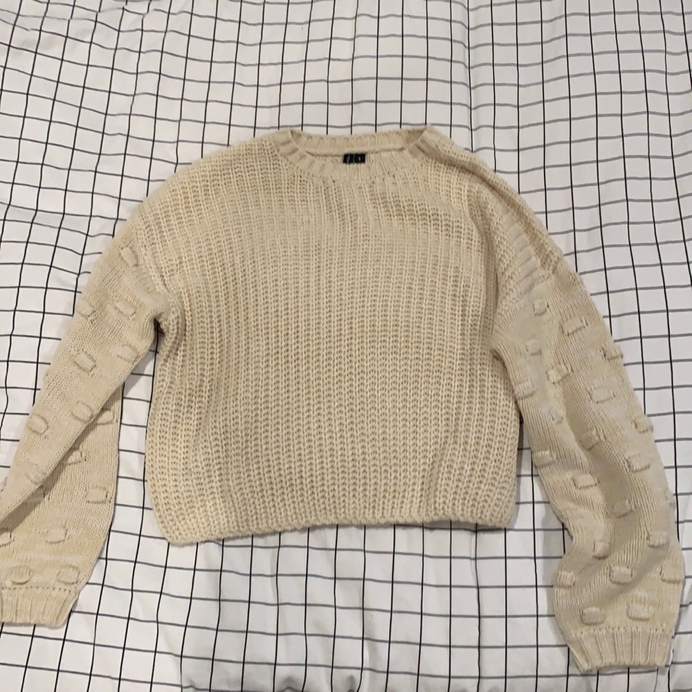knitted long sleeve crop top